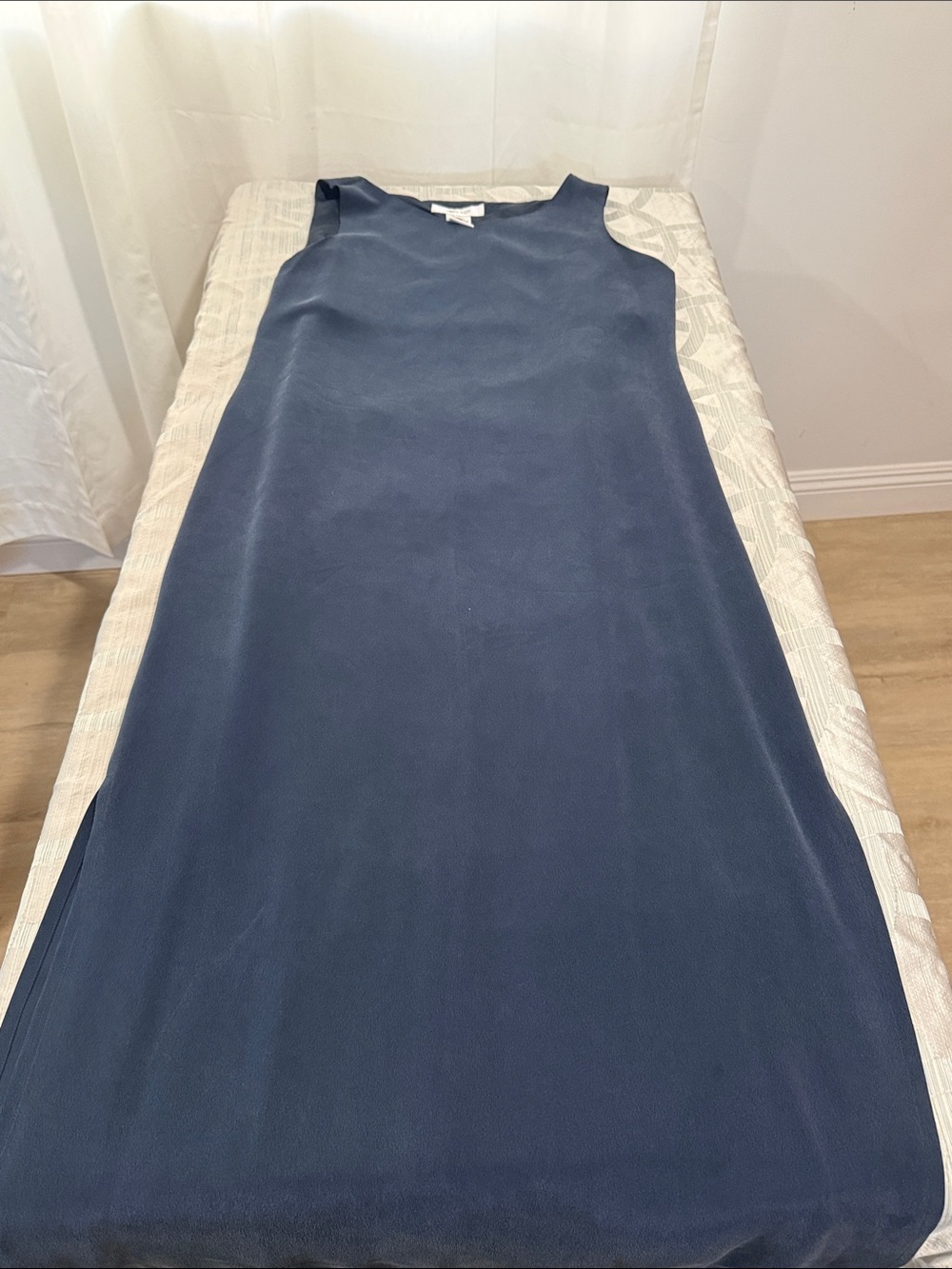 NWT Jones & Co 100% silk dress